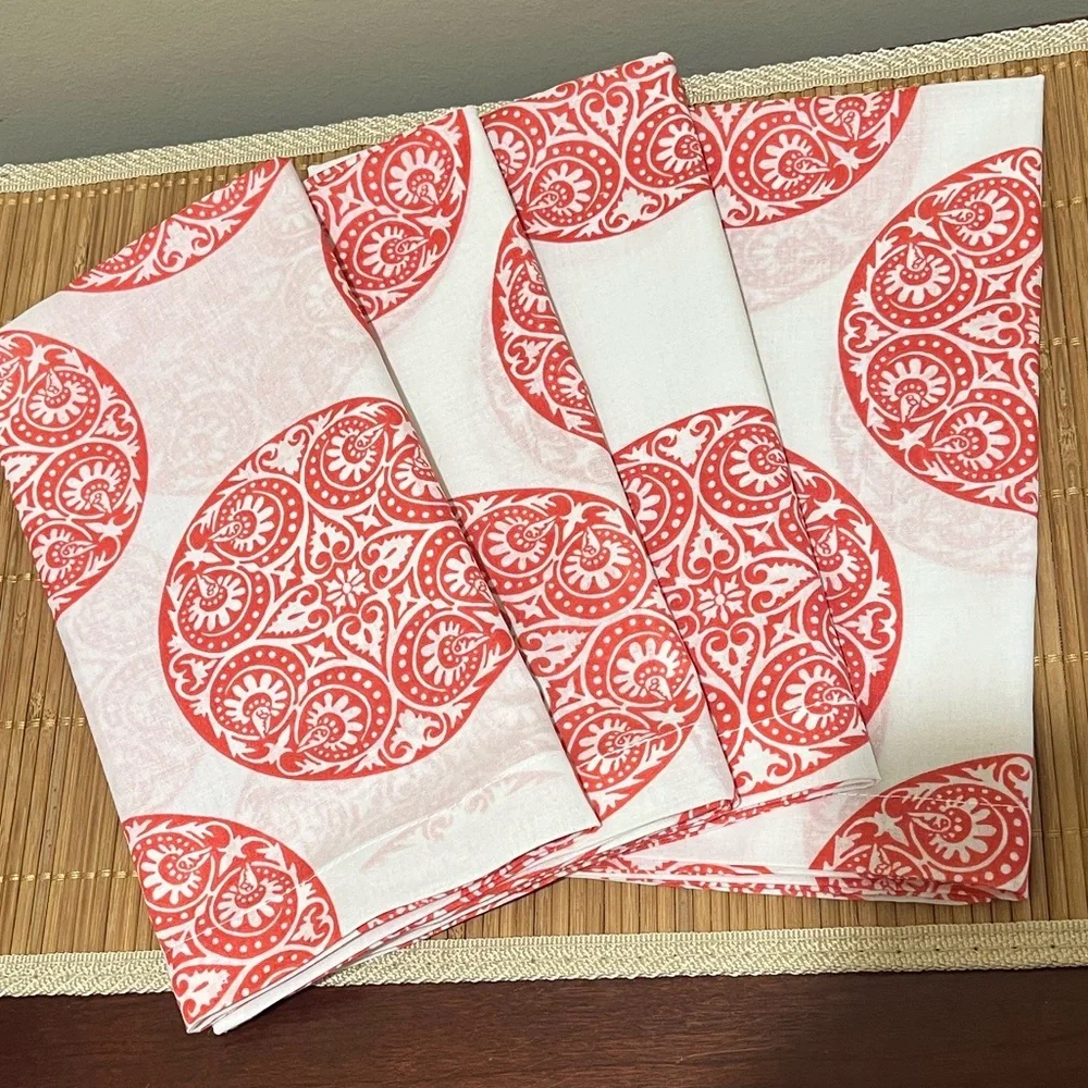 Pottery Barn Coral and White Patterned Napkins 20inx20in - Picture 6 of 6
